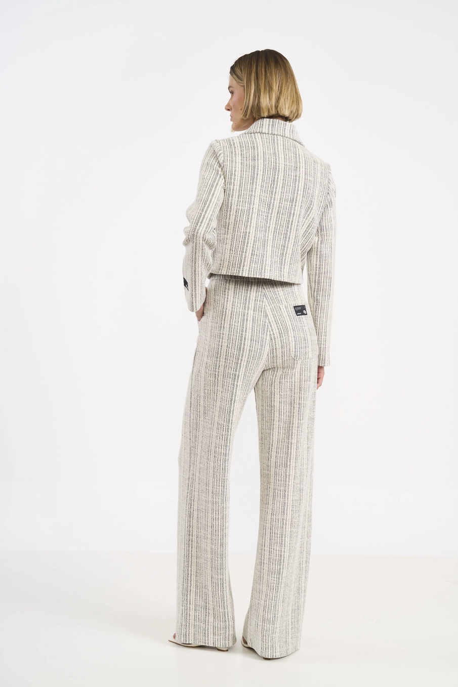 Calça Alfaiataria Wide Leg Texturizada Estampados