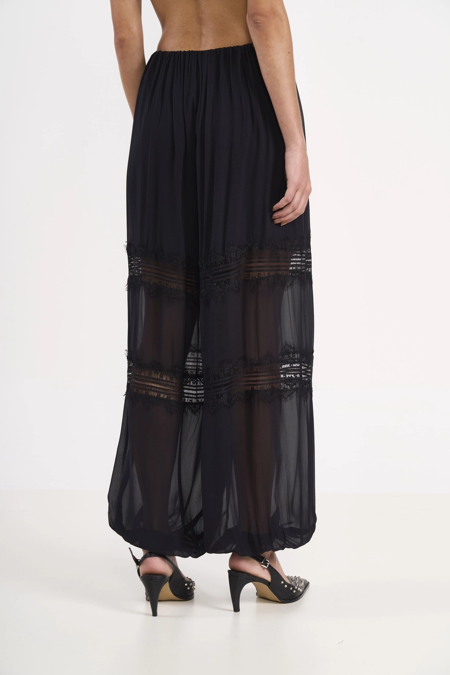 Calça Aladim Em Tule Preto