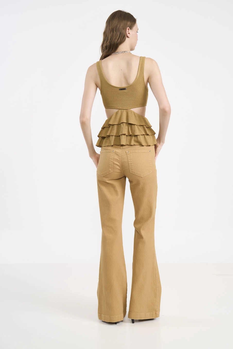 Calça Em Sarja Bia Flare Bege Soybean