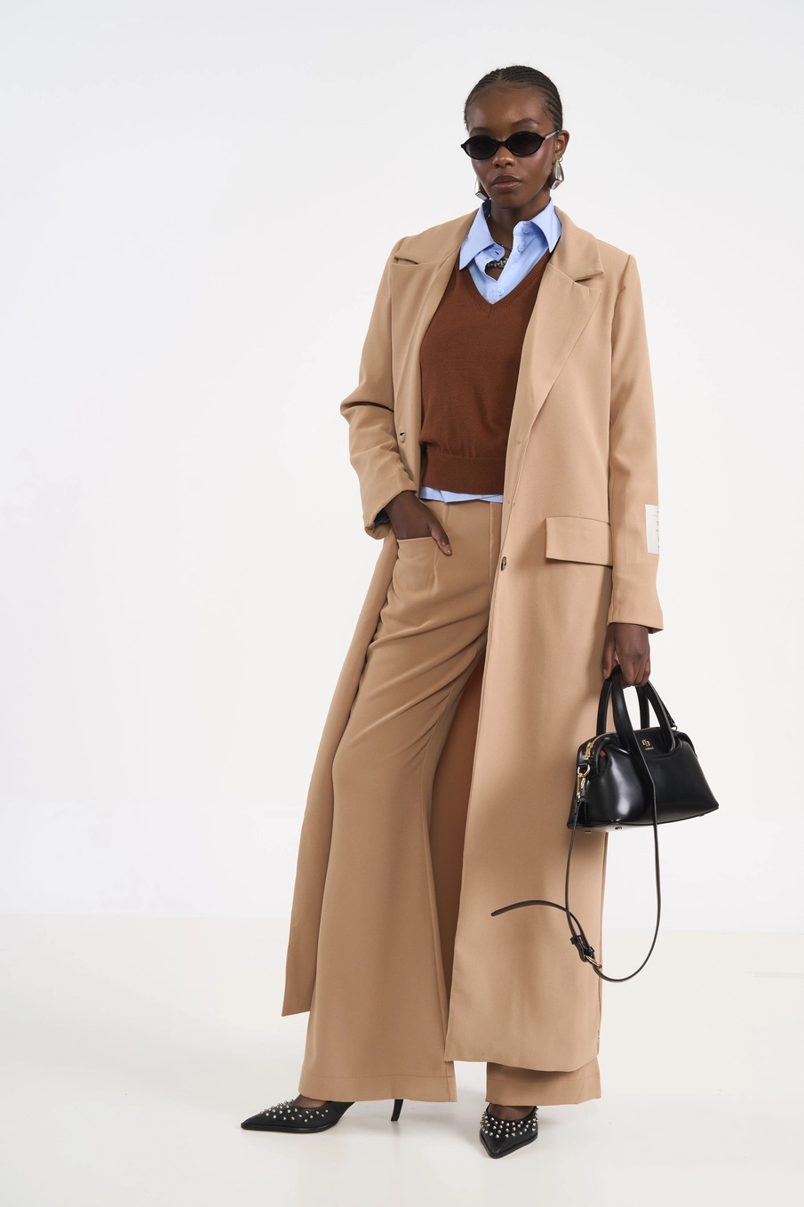 Calça Flare De Alfaiataria Bege Soybean