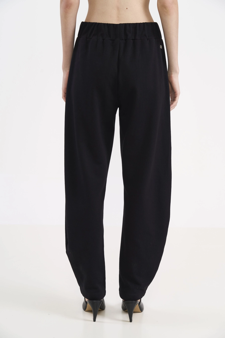 Calça Barril Com Max Ilhós Preto