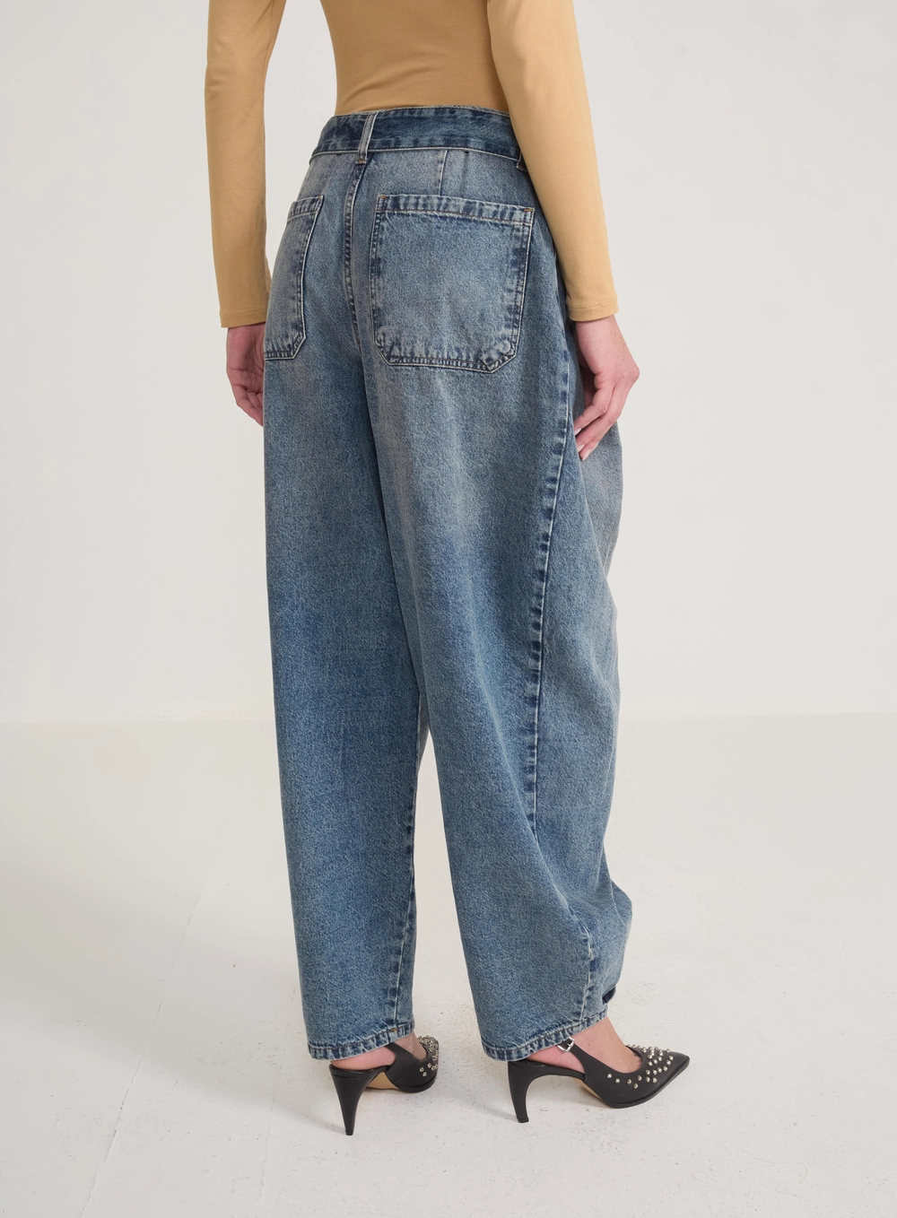 Calça Jeans Barril Com Cinto Índigo