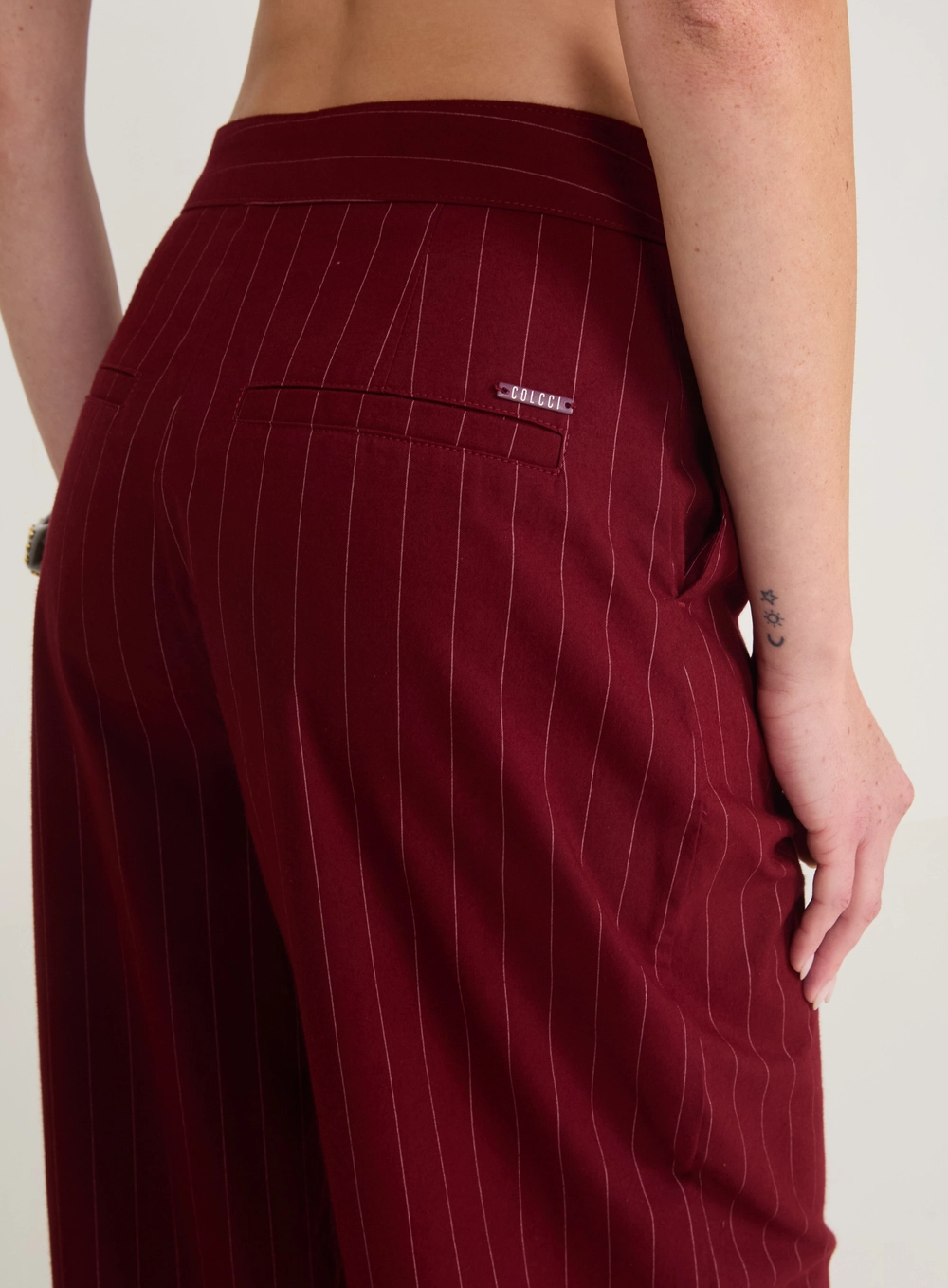 Calça Alfaiataria Risca De Giz Estampados
