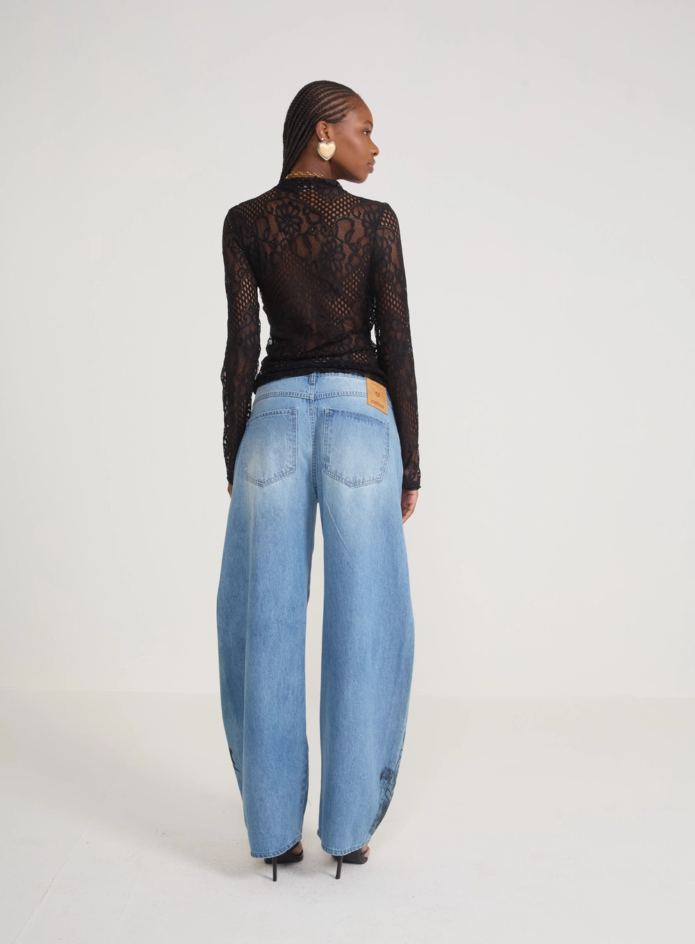 Calça Jeans Barril Ilustrada Índigo