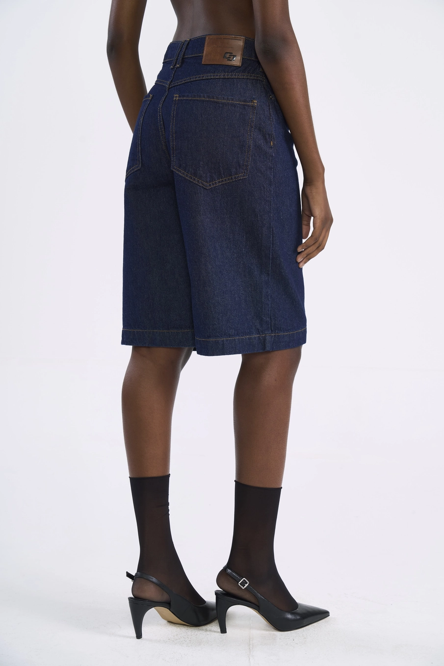 Bermuda Jeans Mom Reta Índigo