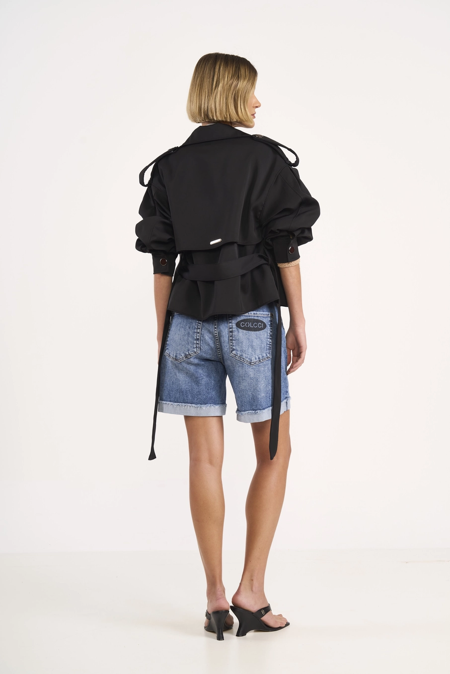 Bermuda Feminina Jeans Com Barra Dobrada Índigo