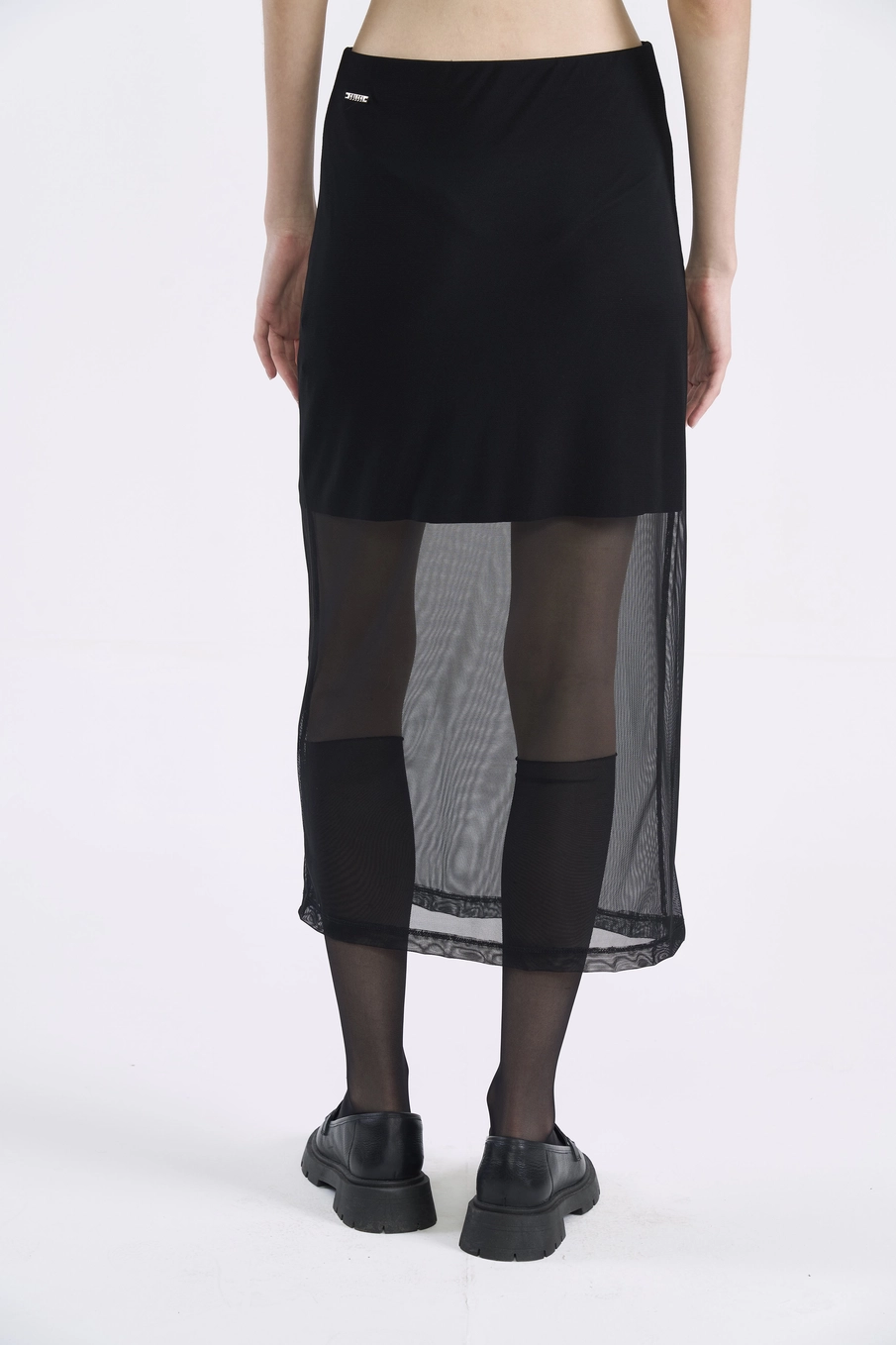 Saia Midi Tule Reta Preto