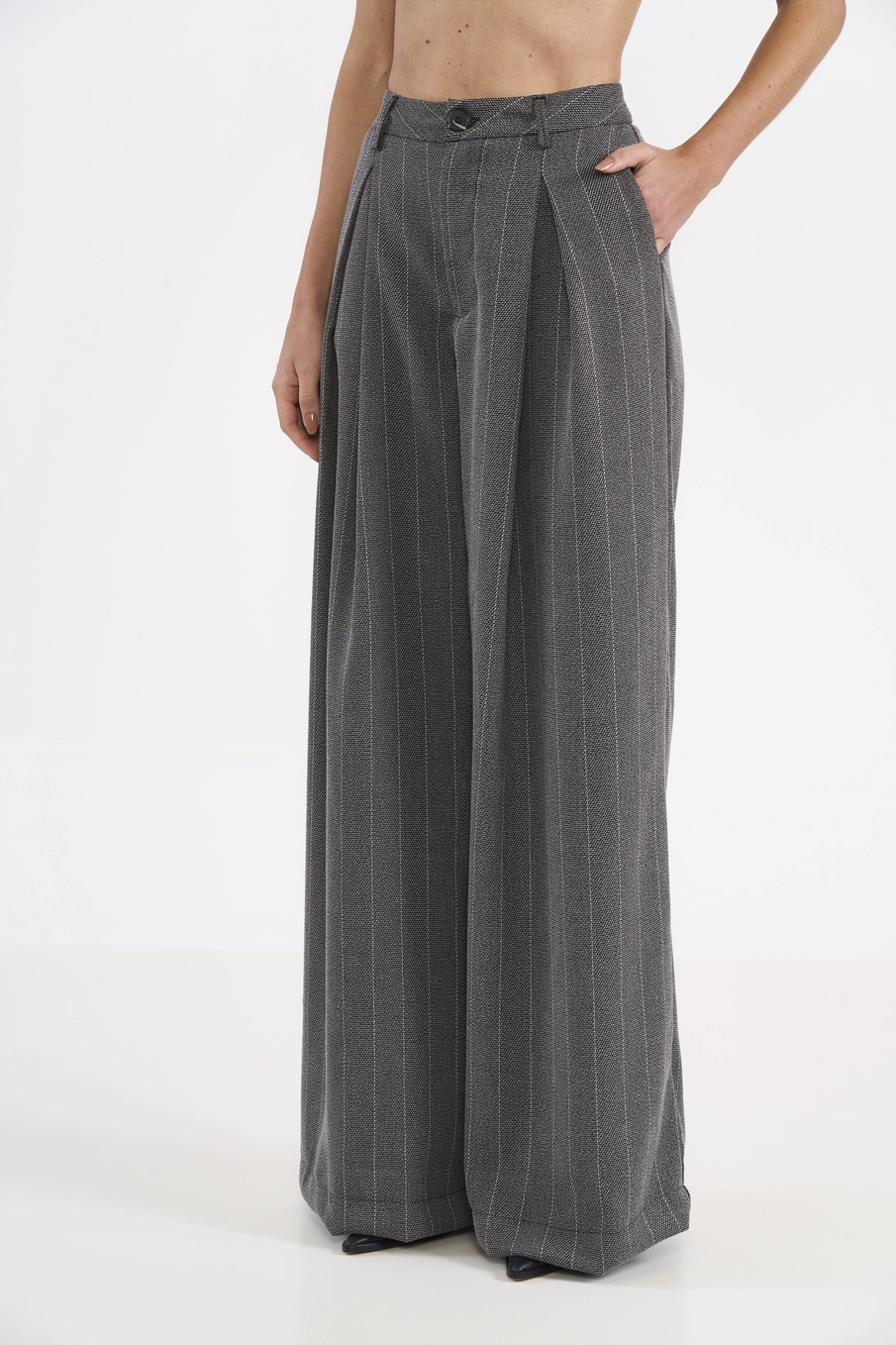 Calça Pantalona Alfaiataria Risca De Giz Estampados