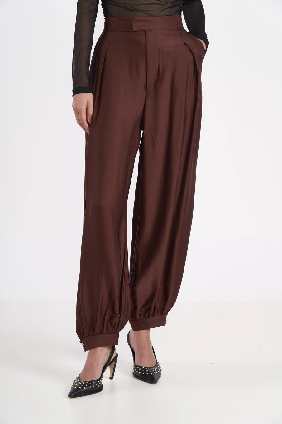 Calça Balloon Acetinada Marrom