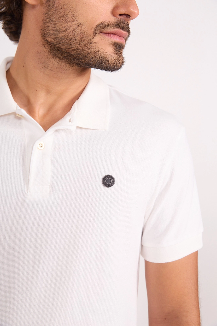 Camisa Polo Masculina Com Patch Metálico Off Shell