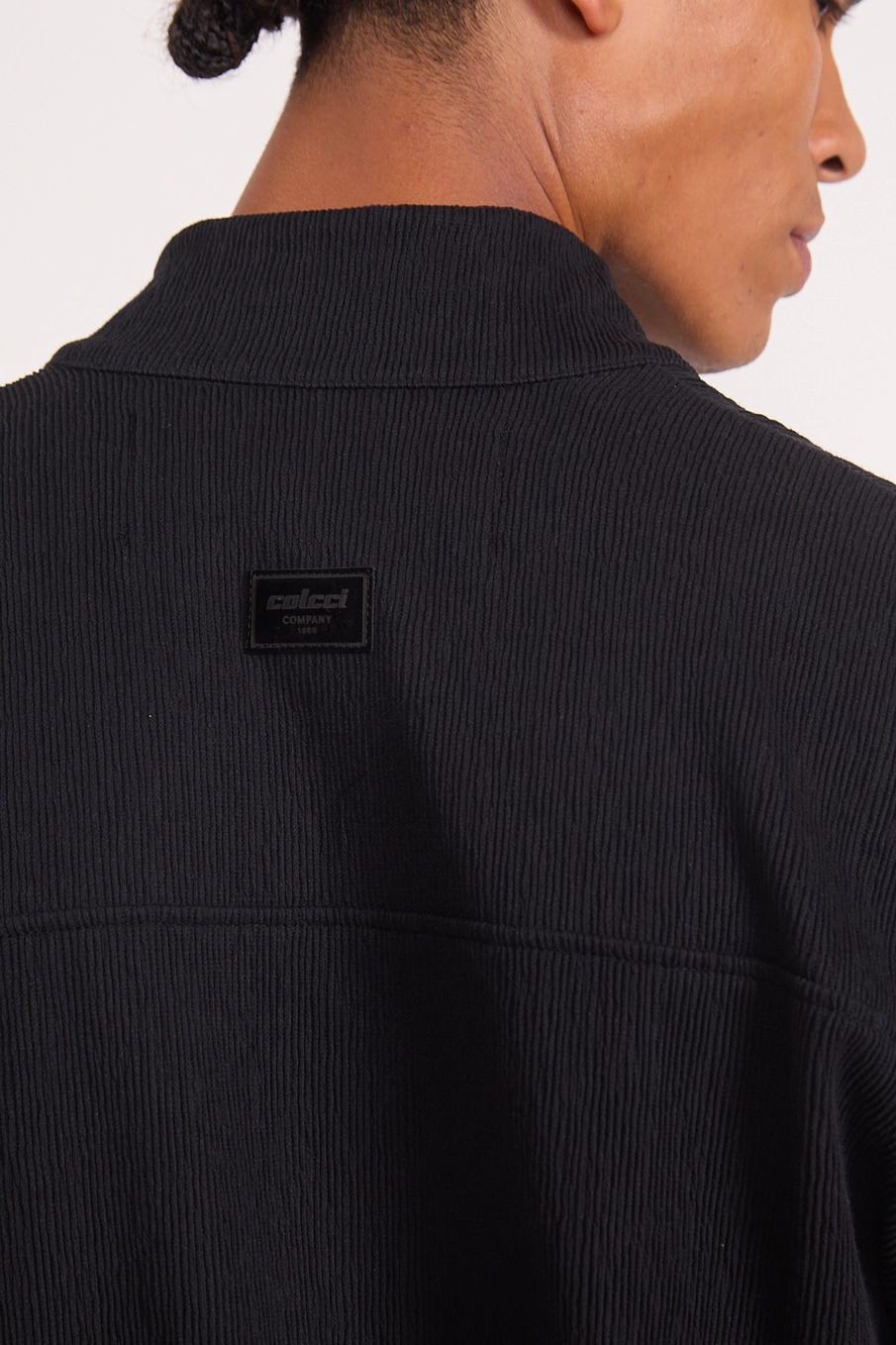 Jaqueta Comfort Gola Alta Preto