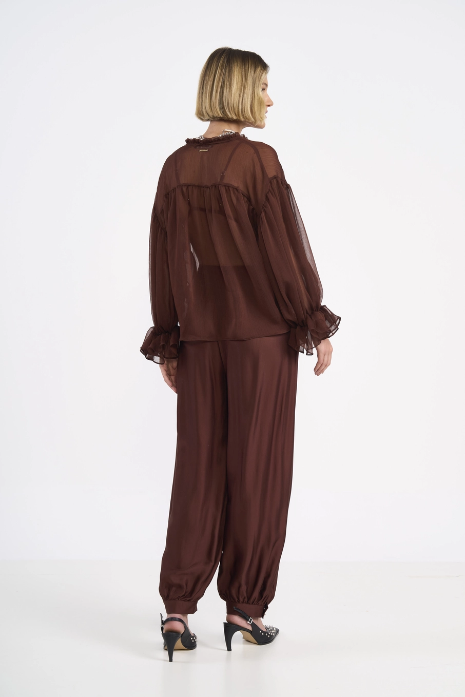 Blusa Loose Em Chiffon Com Mangas Bufantes Marrom
