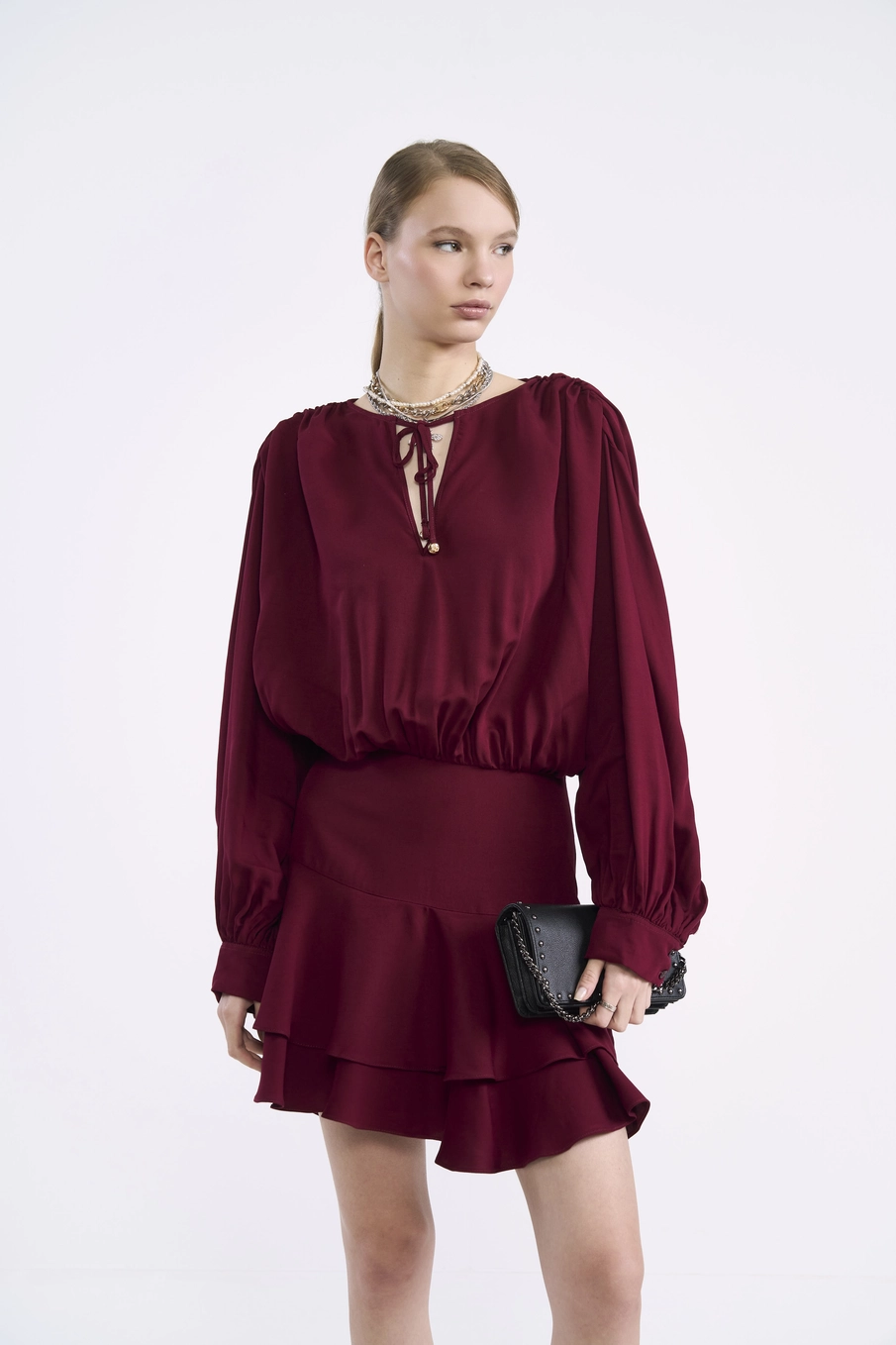 Vestido Loose Manga Balloon Bordô
