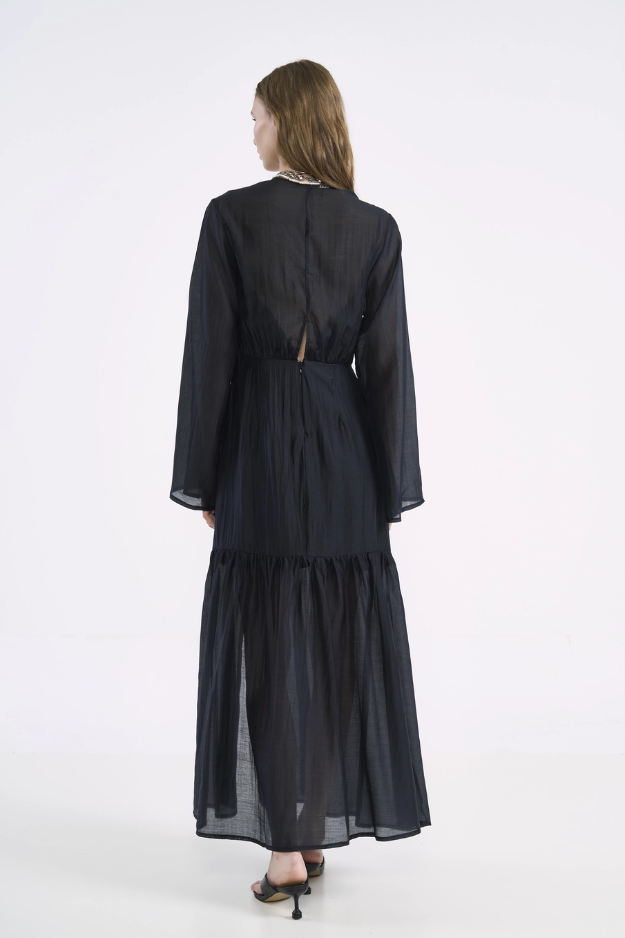 Vestido Longo Com Mangas Amplas Em Liocel Preto