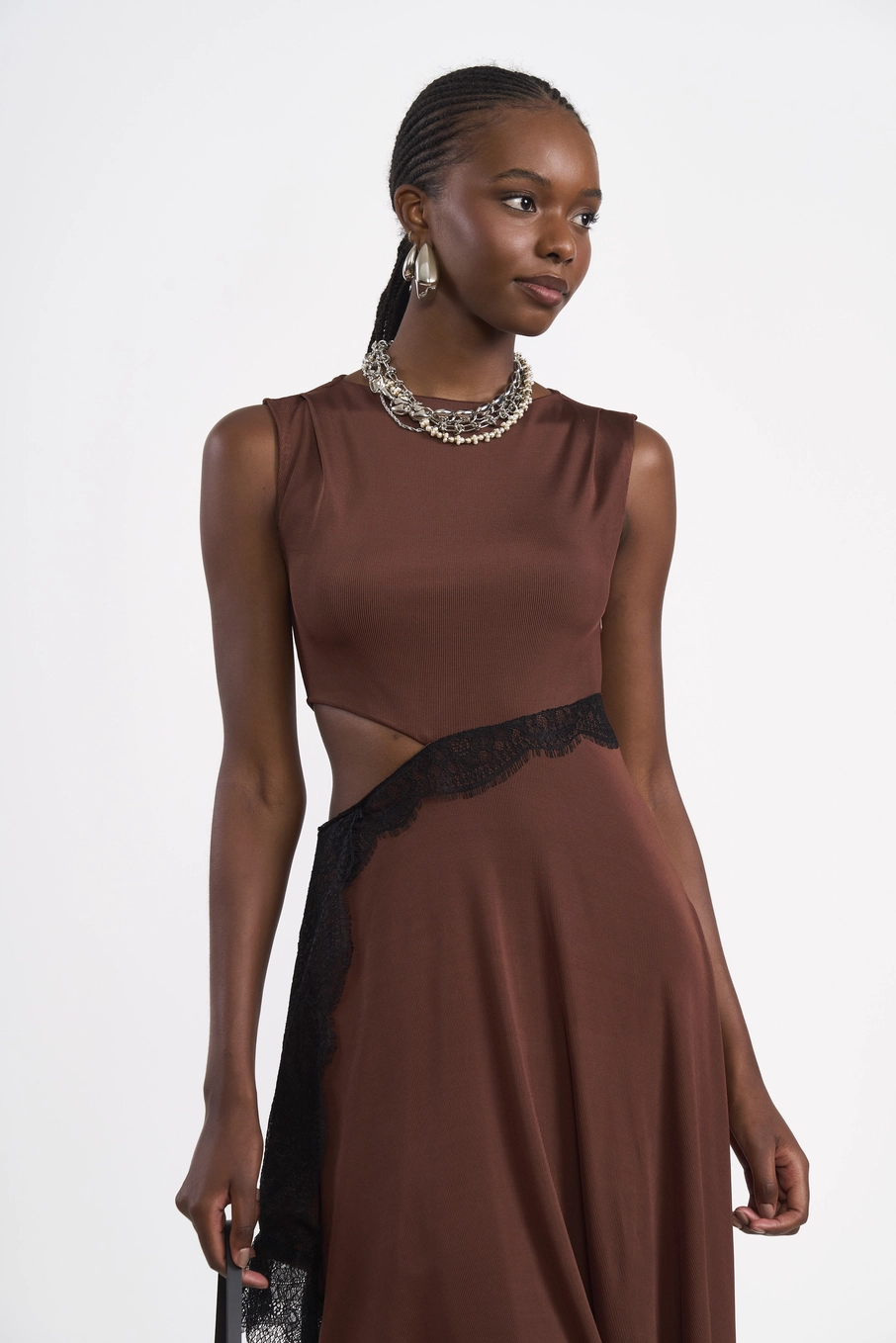 Vestido Slim Assimétrico Com Renda Marrom