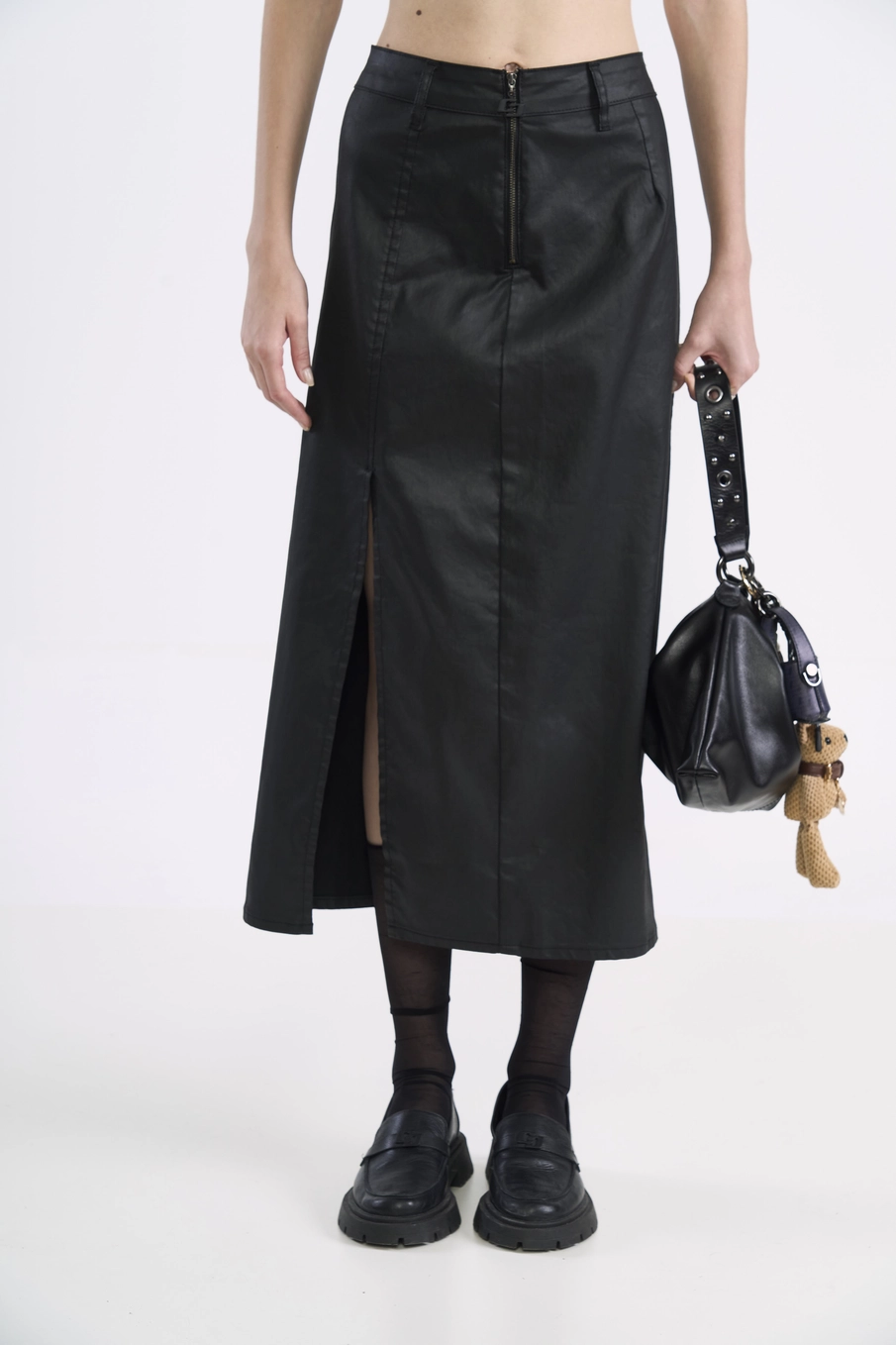 Saia Midi Reta Em Pu Preto