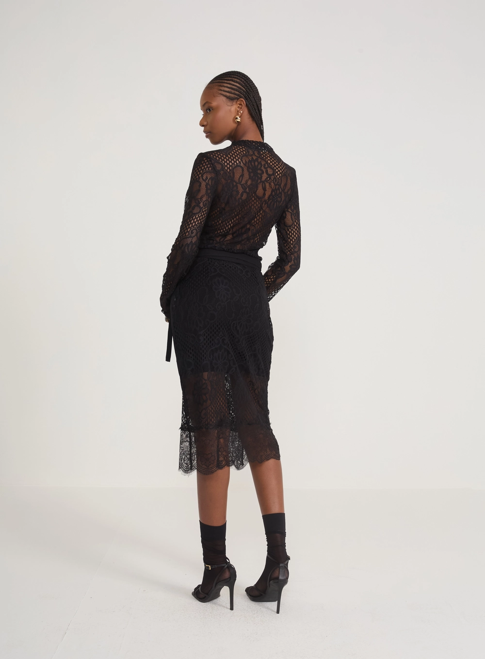 Saia Midi Renda Transpasse Preto