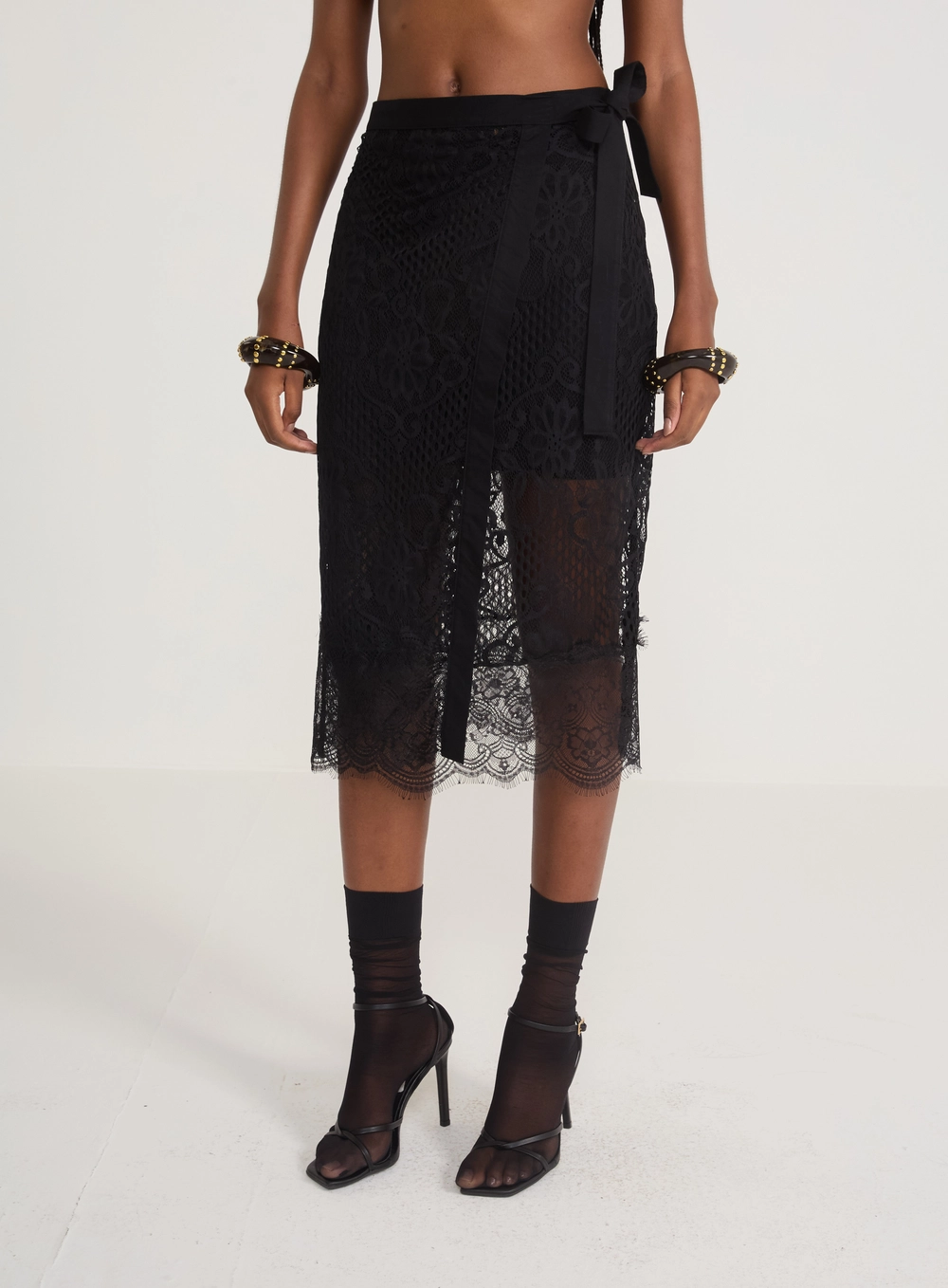 Saia Midi Renda Transpasse Preto