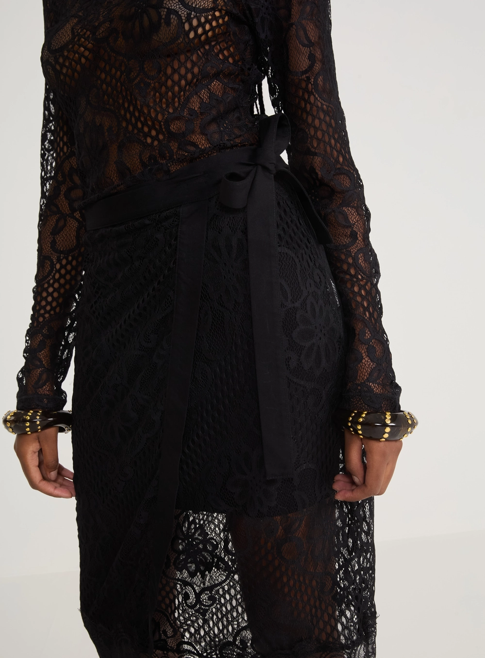 Saia Midi Renda Transpasse Preto