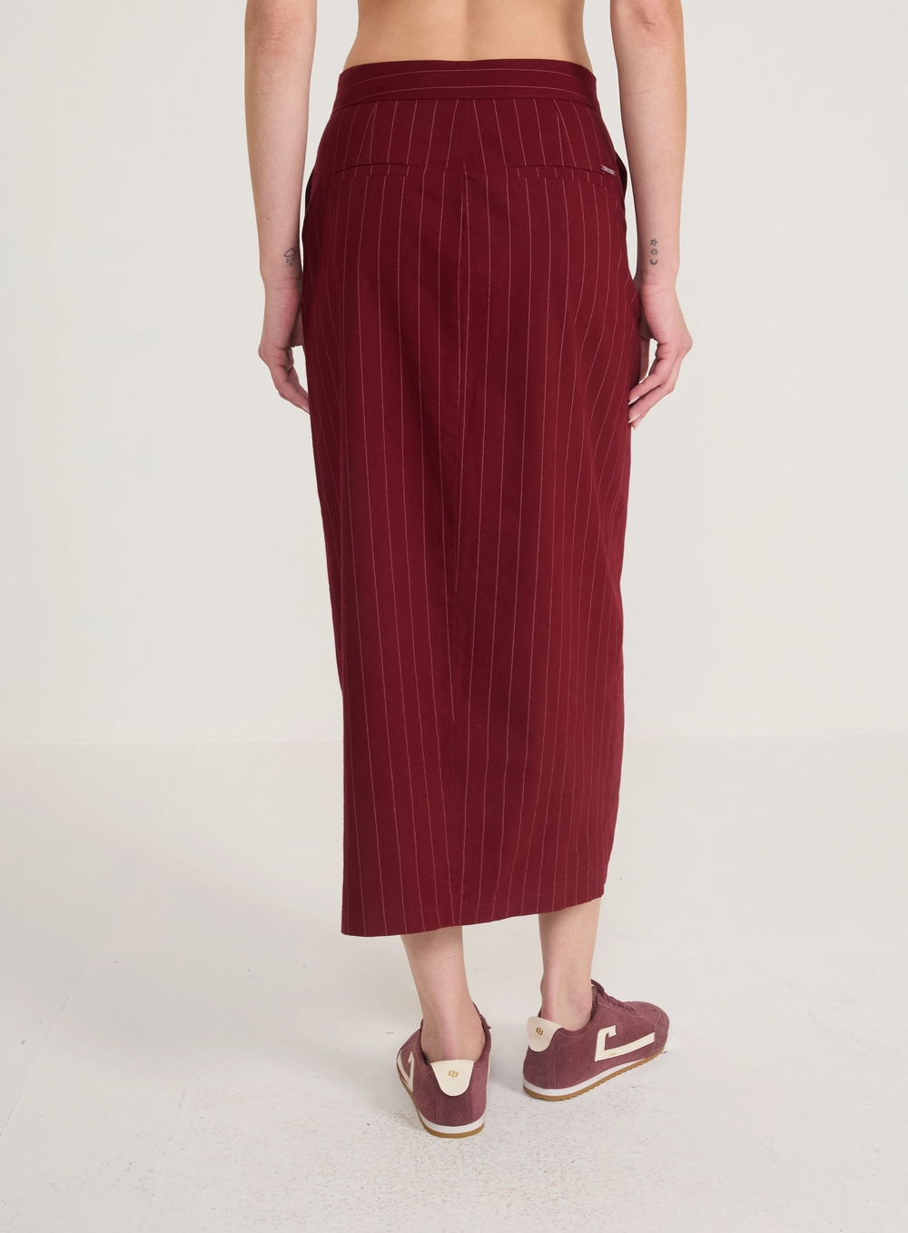 Saia Midi Alfaiataria Risca De Giz Estampados