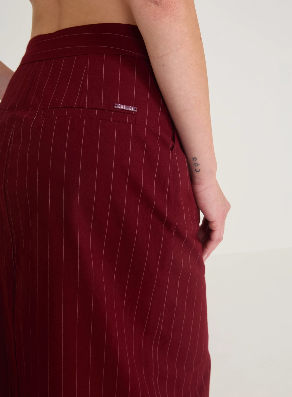 Saia Midi Alfaiataria Risca De Giz Estampados