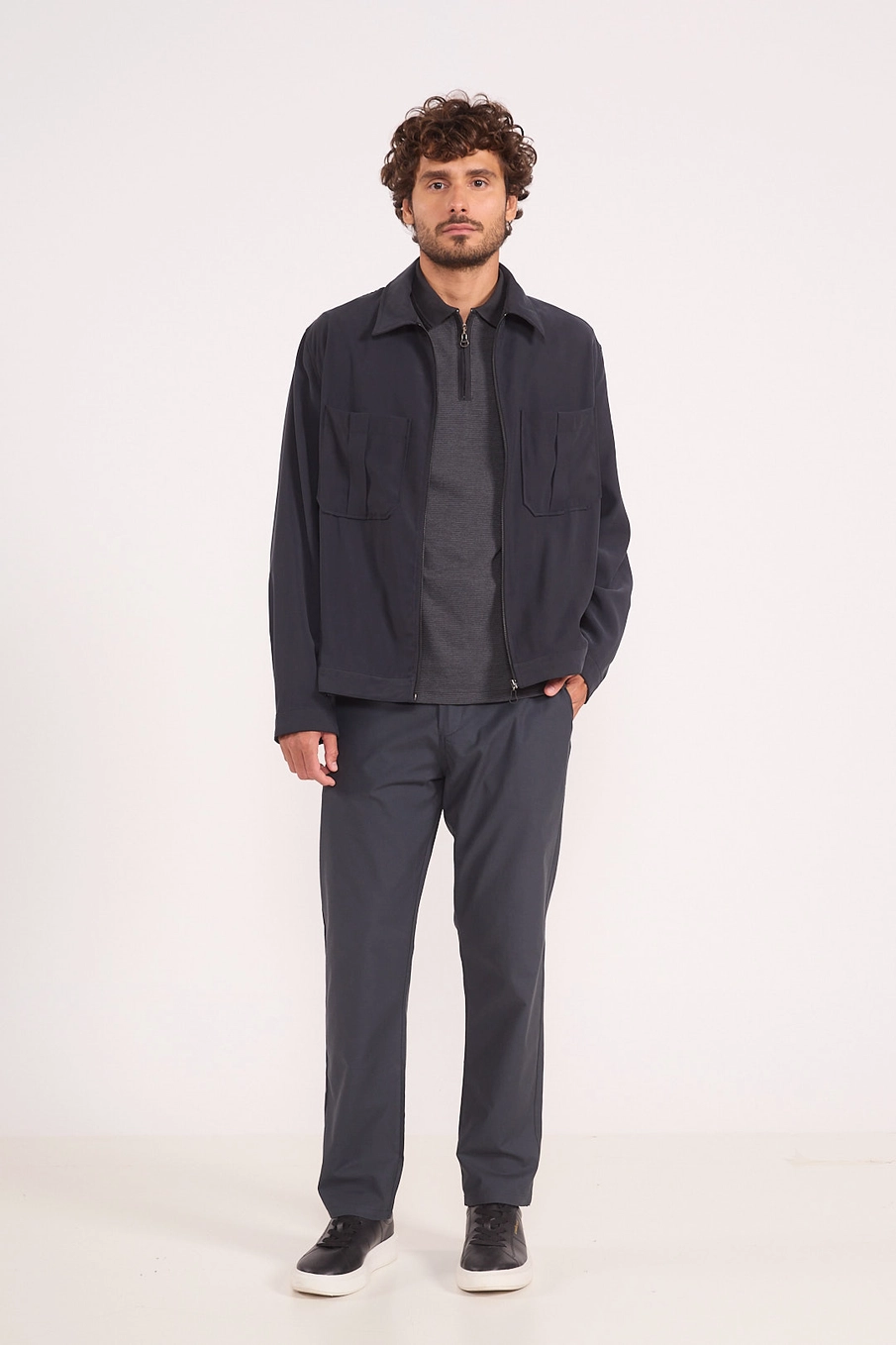Polo Masculina Slim Em Malha Texturizada Com Zíper Cinza