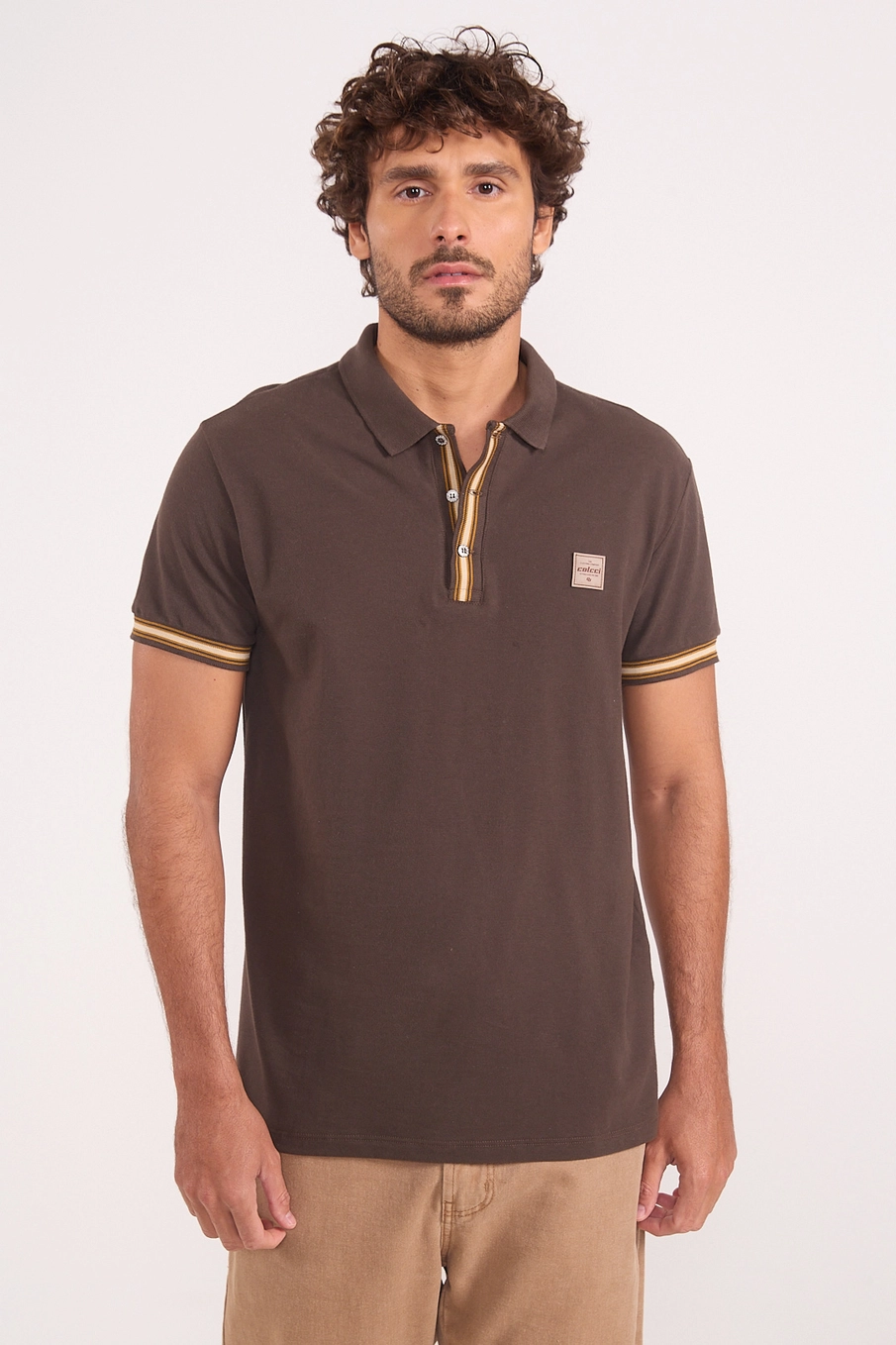 Polo Masculina Detalhe Contraste Marrom Coconut