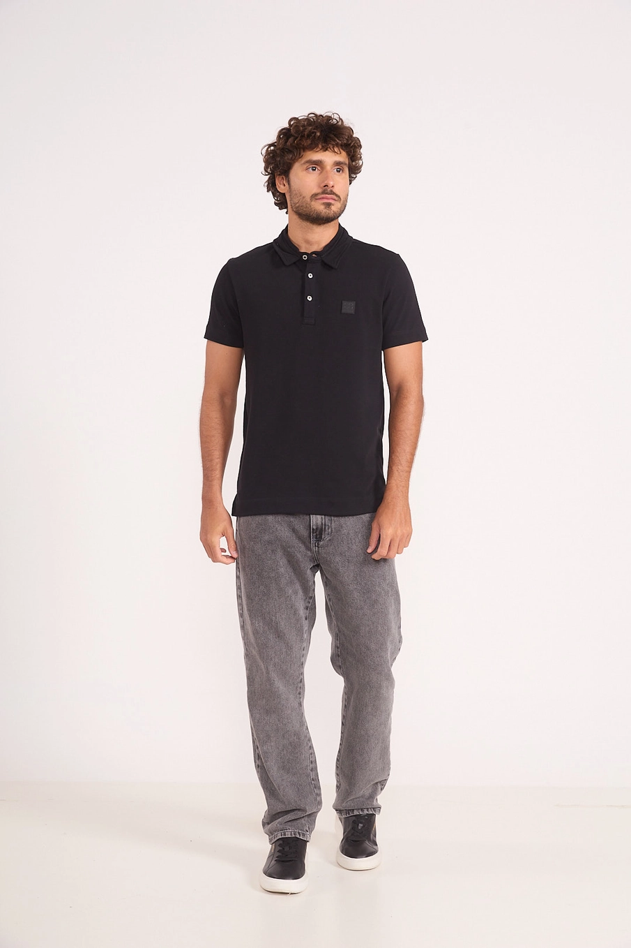 Polo Básica Piquet Logo Preto