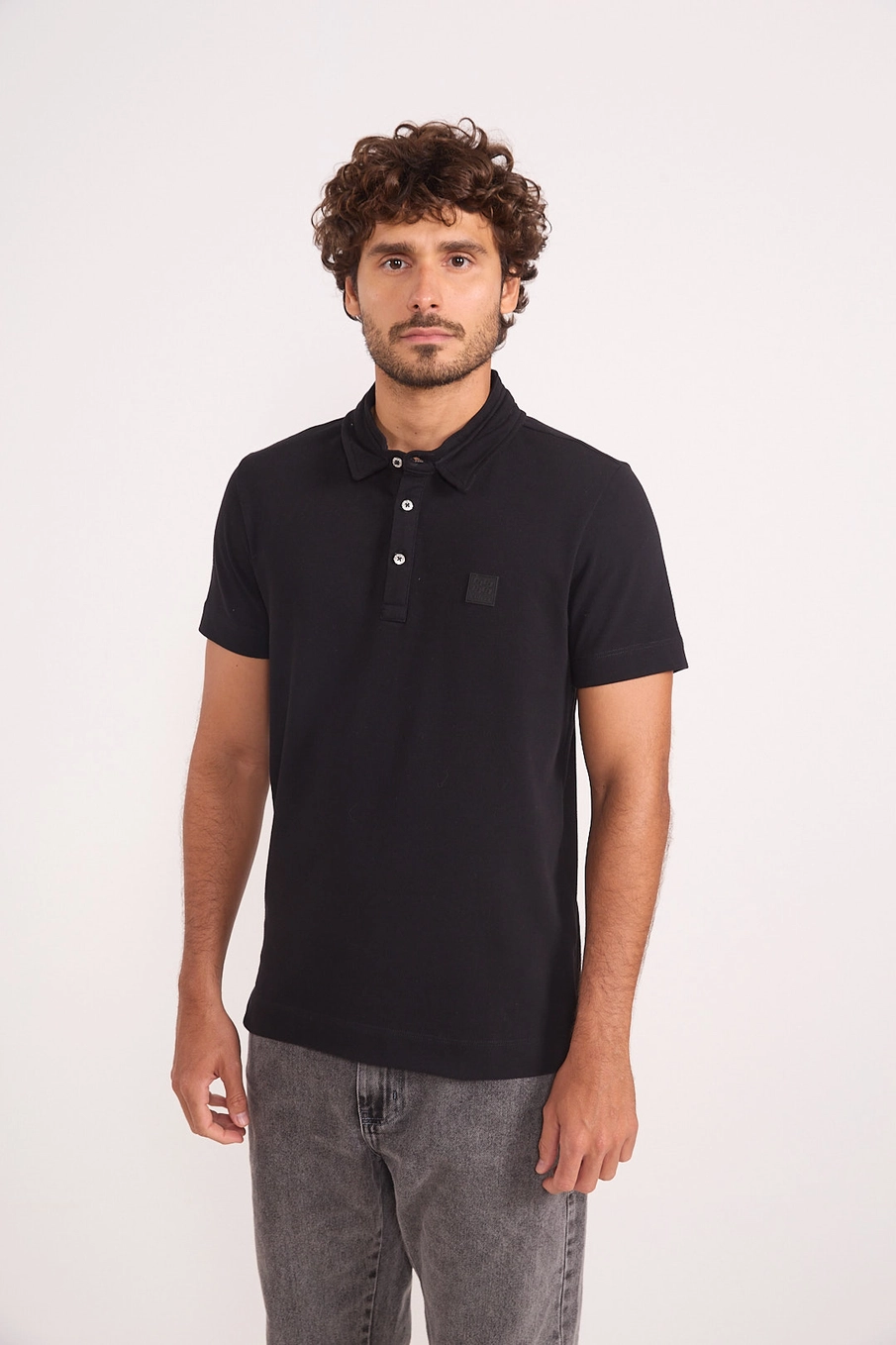 Polo Básica Piquet Logo Preto