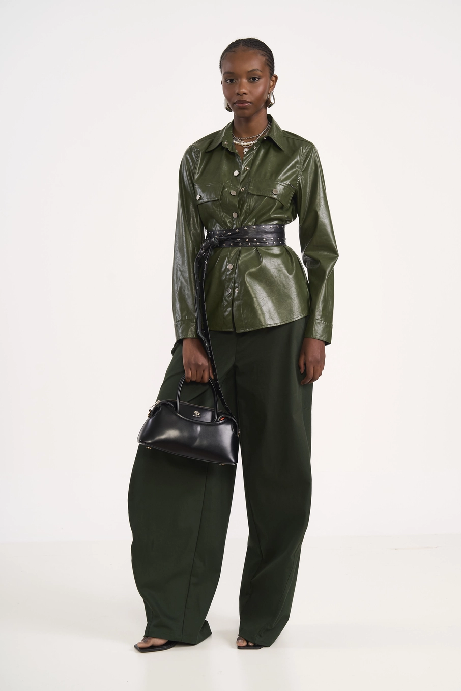 Camisa Em Pu Alfaiatada Com Bolsos Verde