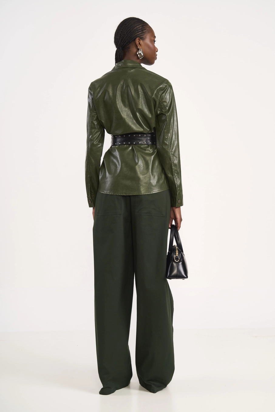 Camisa Em Pu Alfaiatada Com Bolsos Verde