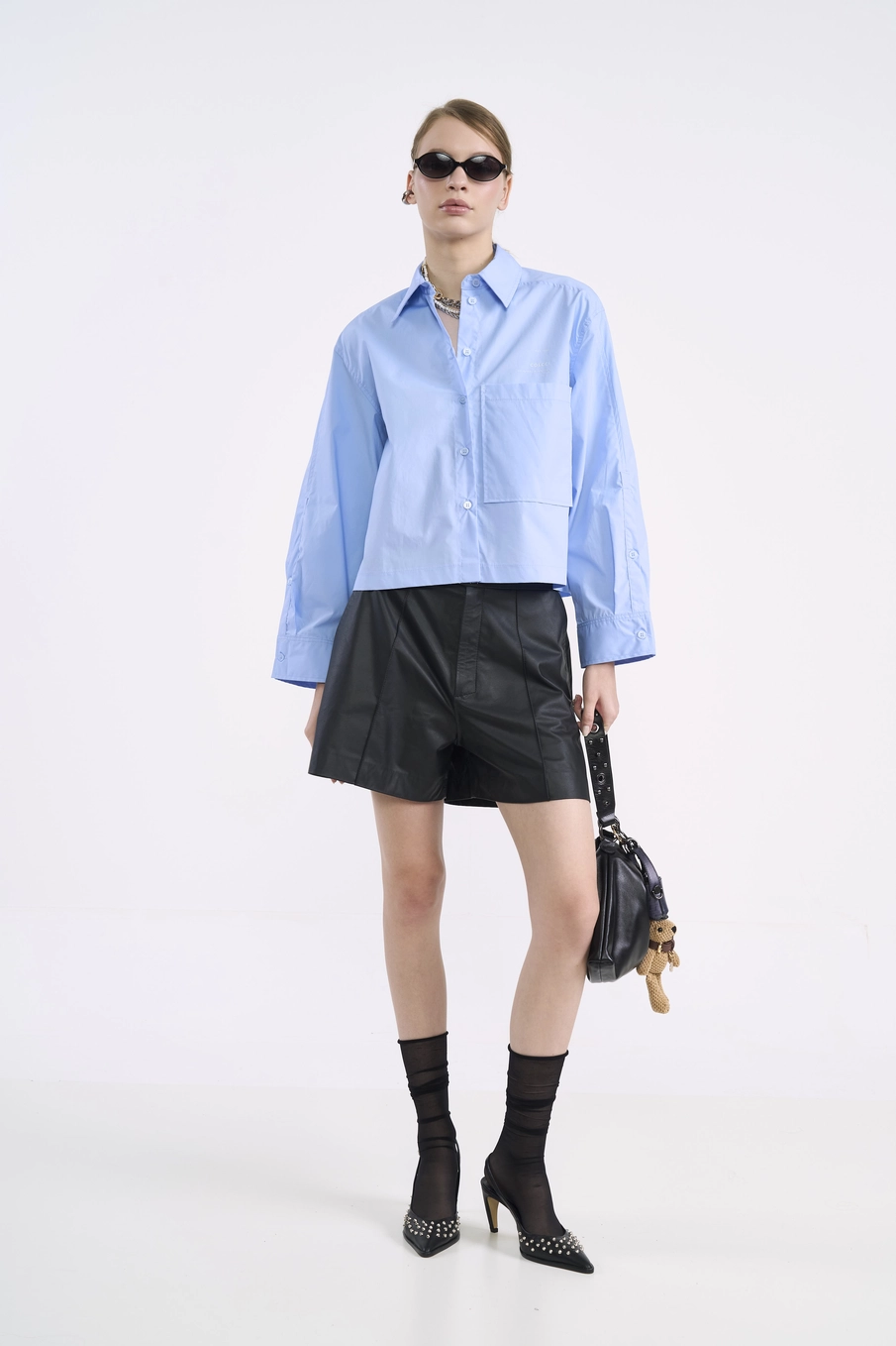 Camisa Cropped Em Algodão Com Bolso Frontal Azul Tranquile Blue