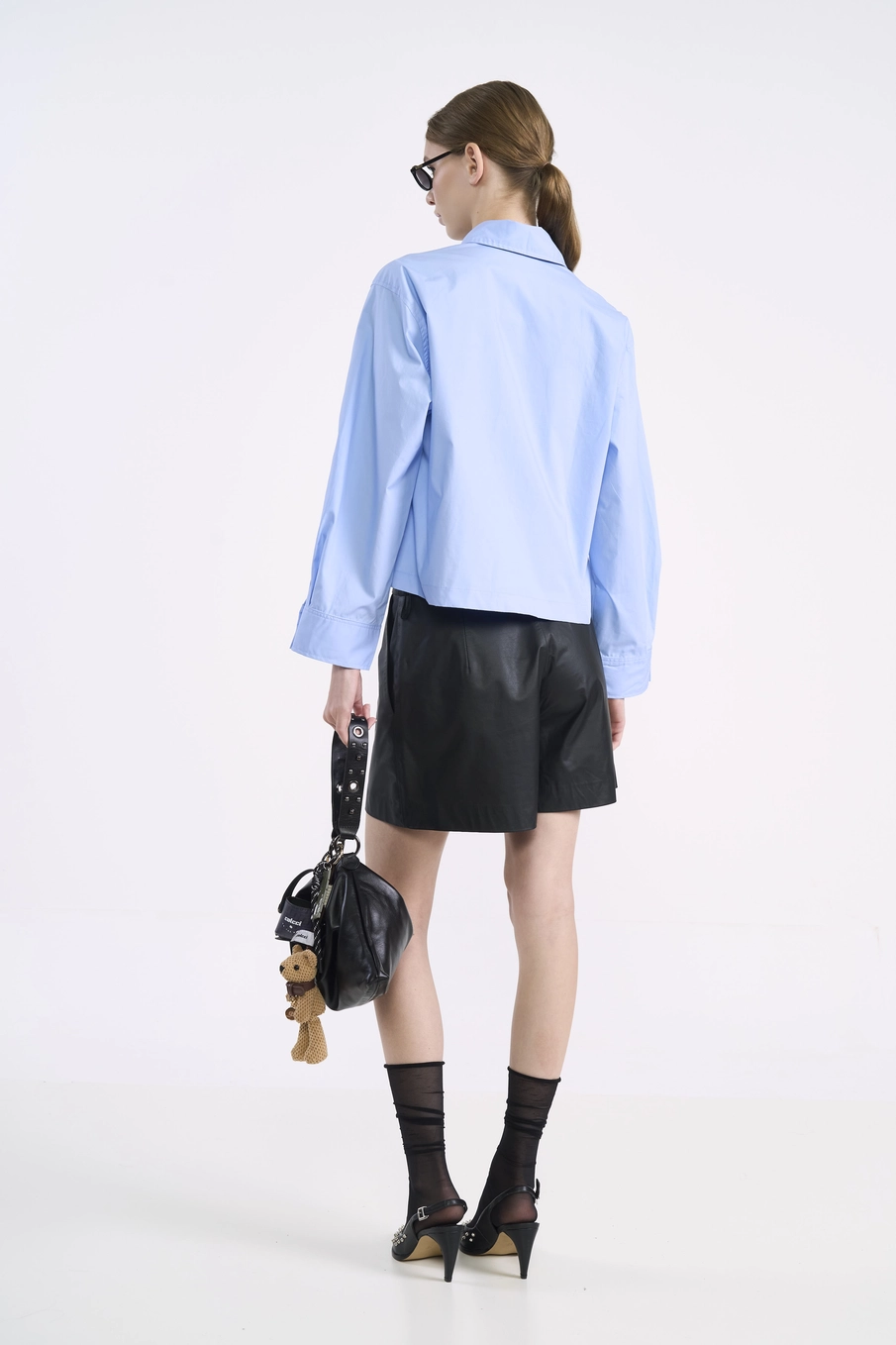 Camisa Cropped Em Algodão Com Bolso Frontal Azul Tranquile Blue