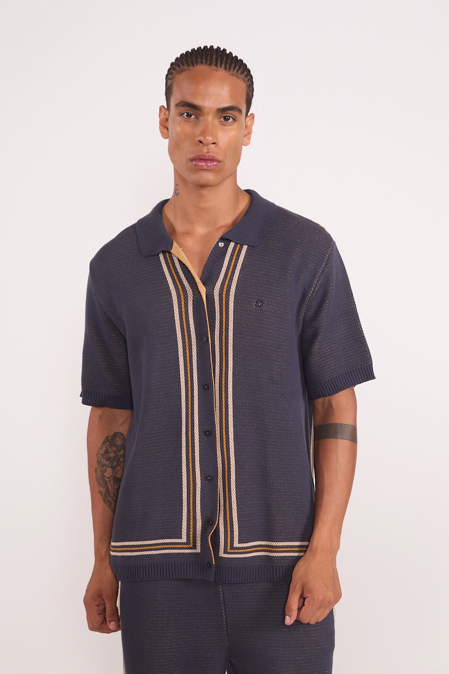 Camisa Em Malha Com Detalhe Listrado Cinza