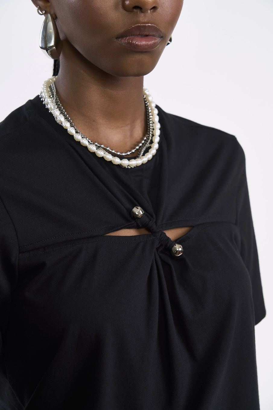 Camiseta Feminina Com Nó Frontal Preto