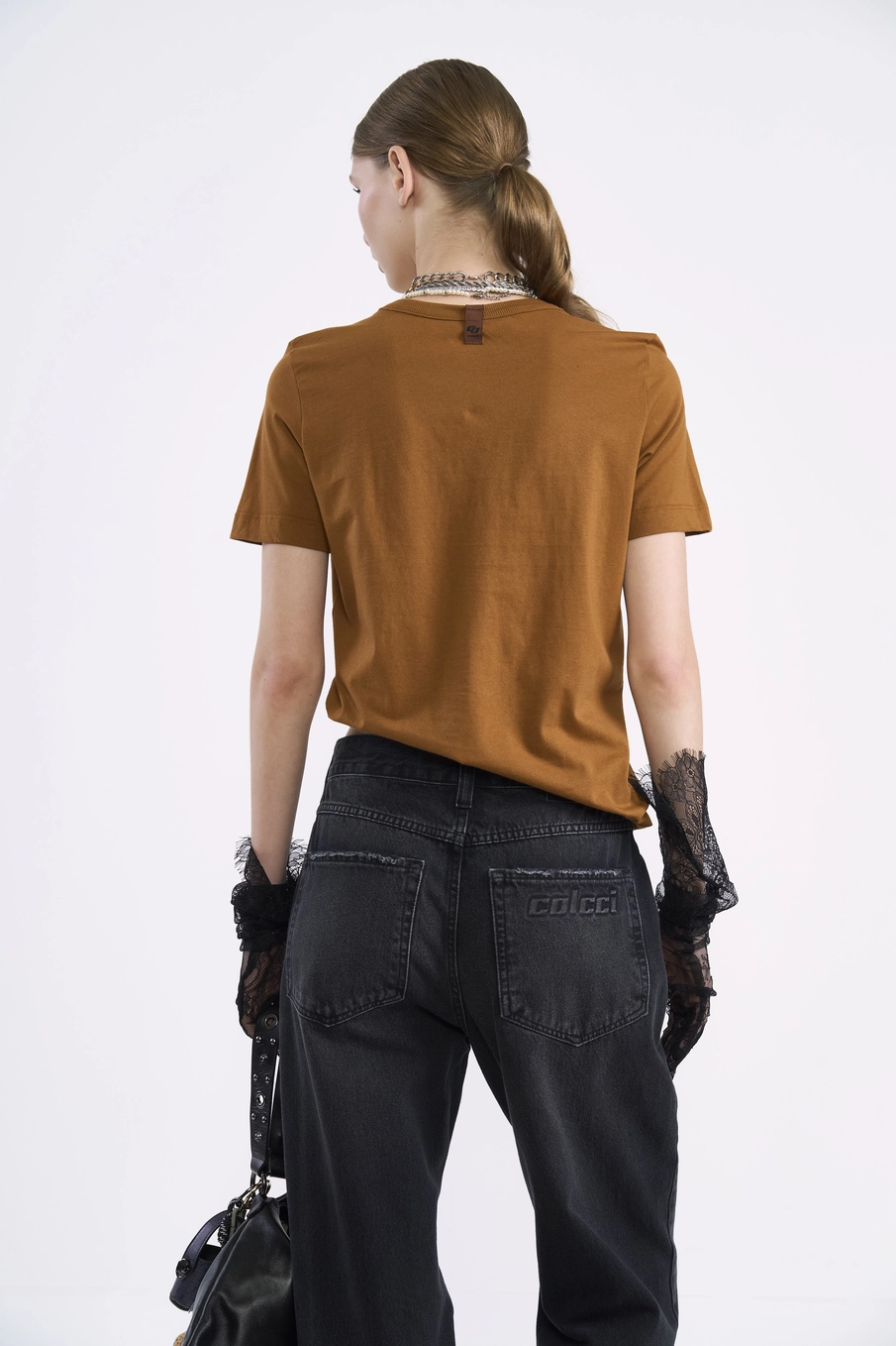Camiseta Reta Em Malha Com Estampa Marrom