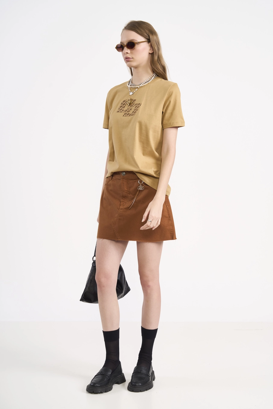 Camiseta Básica Estampa C Duplo Bege Soybean
