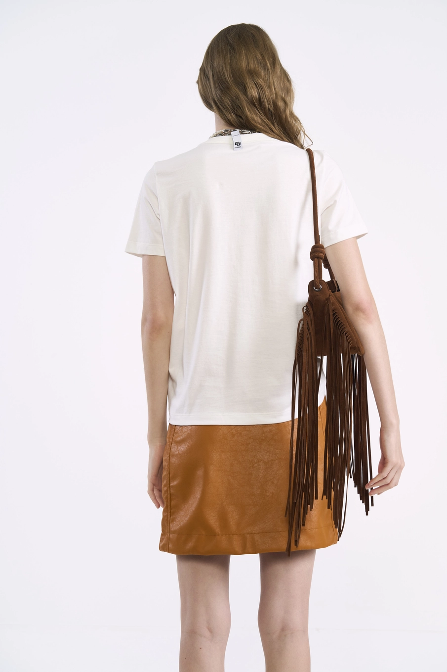 Camiseta Feminina Básica Off Shell