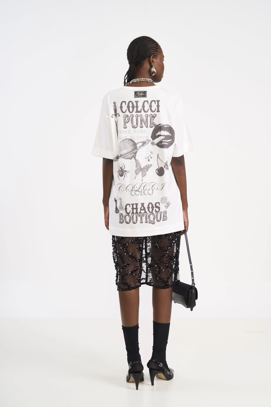 Camiseta Oversized Com Estampa Frontal Off Shell