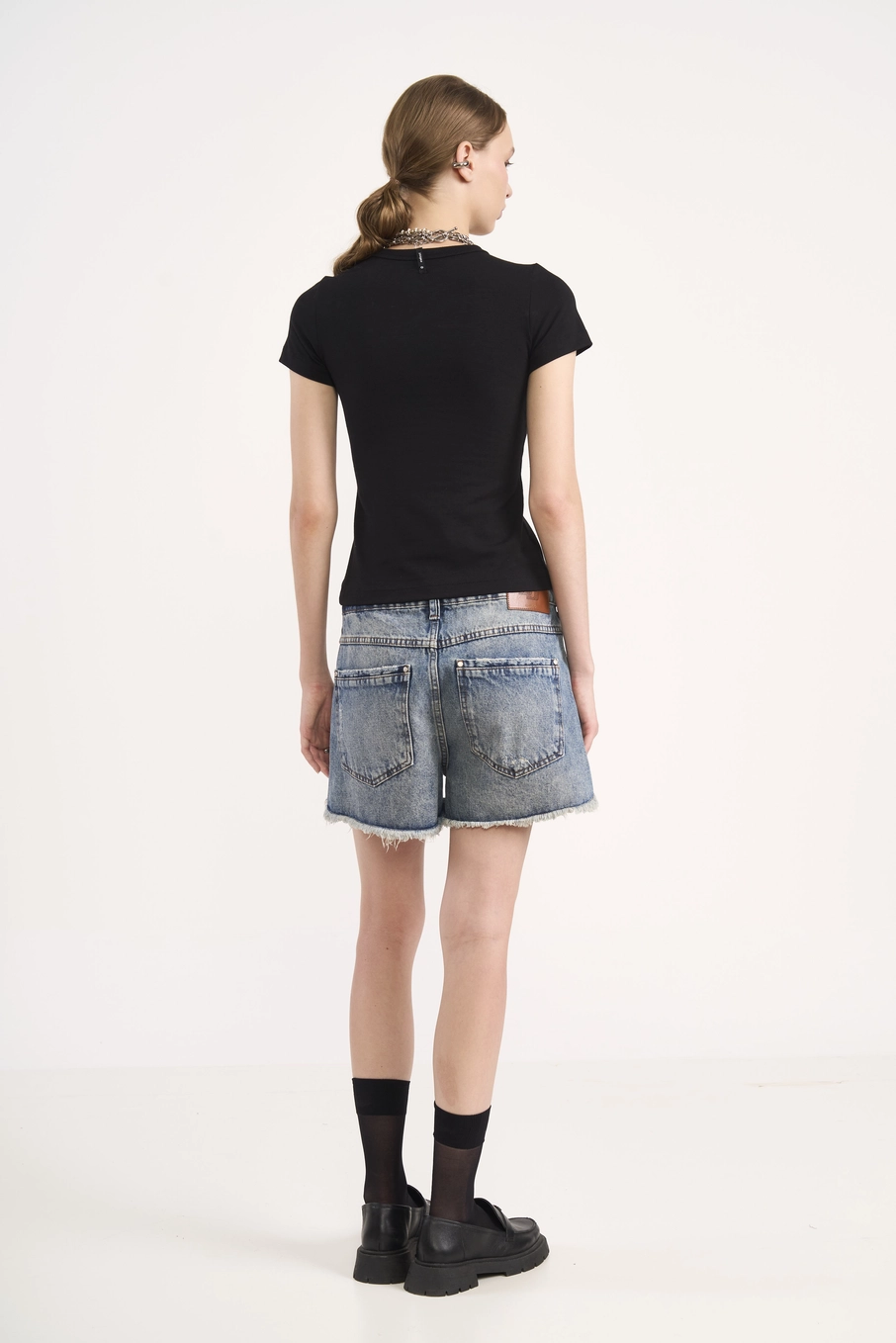 Camiseta Slim Fit Básica Com Aplicação De Logo Preto