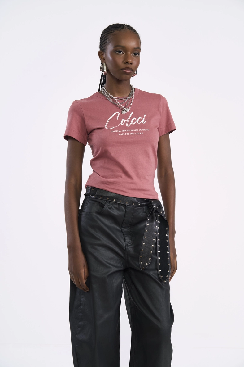 Camiseta Feminina Com Estampa Frontal