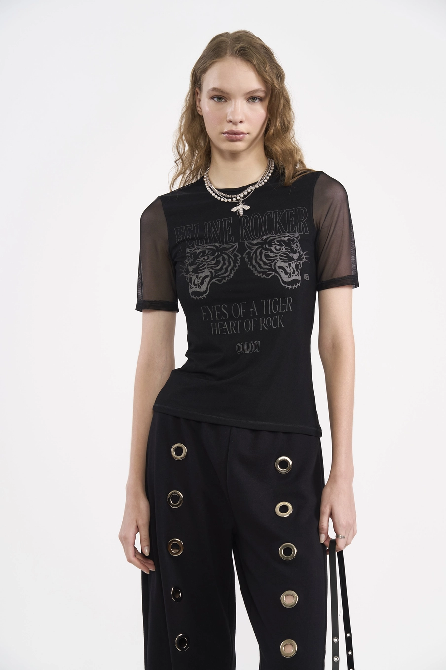 Camiseta Slim Em Tule Com Estampa Frontal Preto