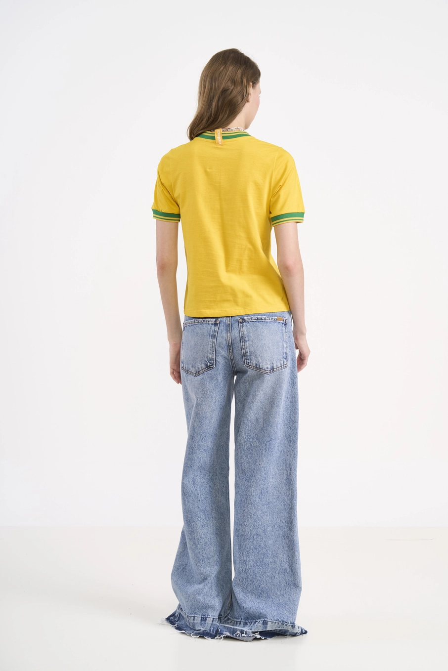Camiseta Brasil Core Estilo Retrô Amarelo