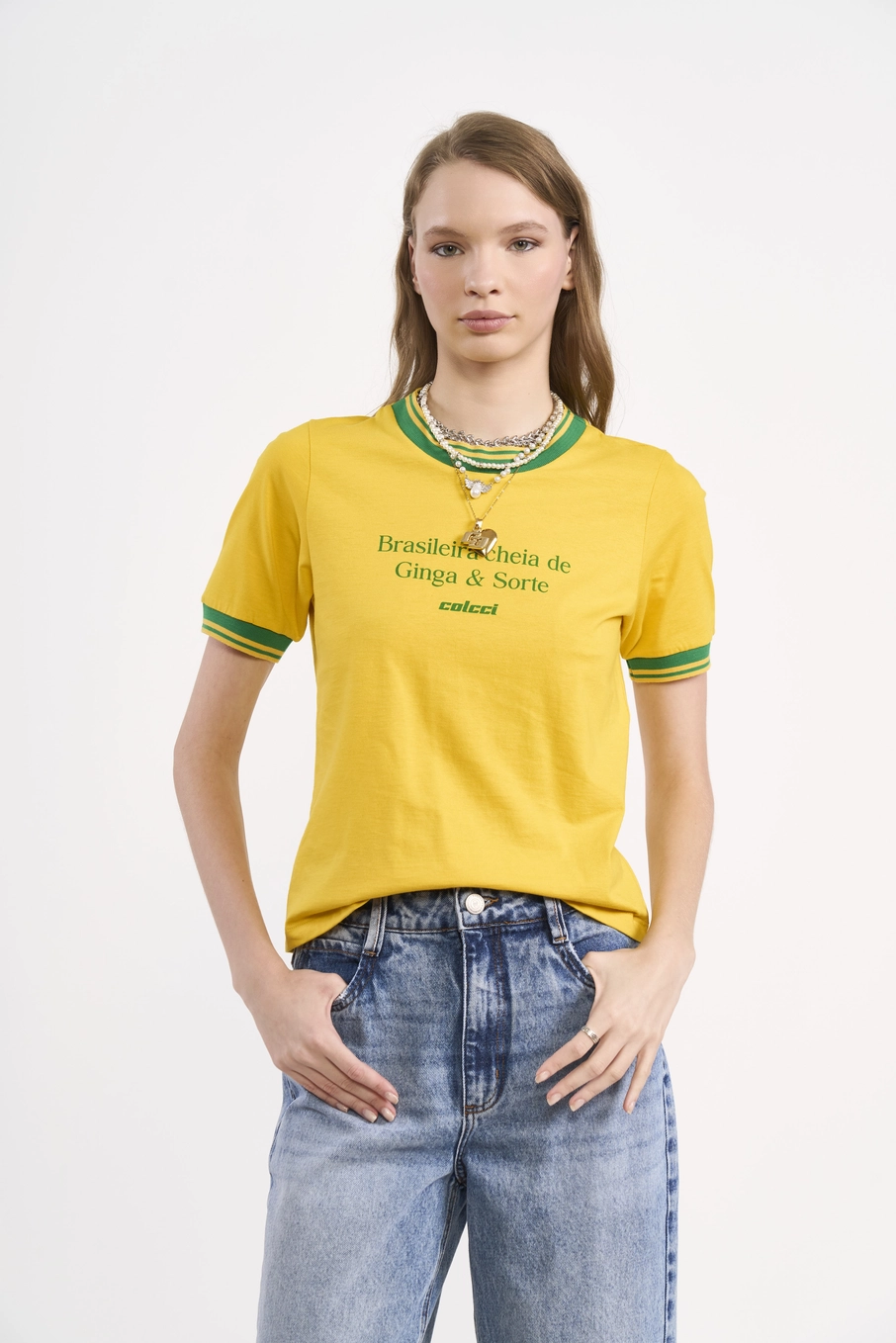 Camiseta Brasil Core Estilo Retrô Amarelo