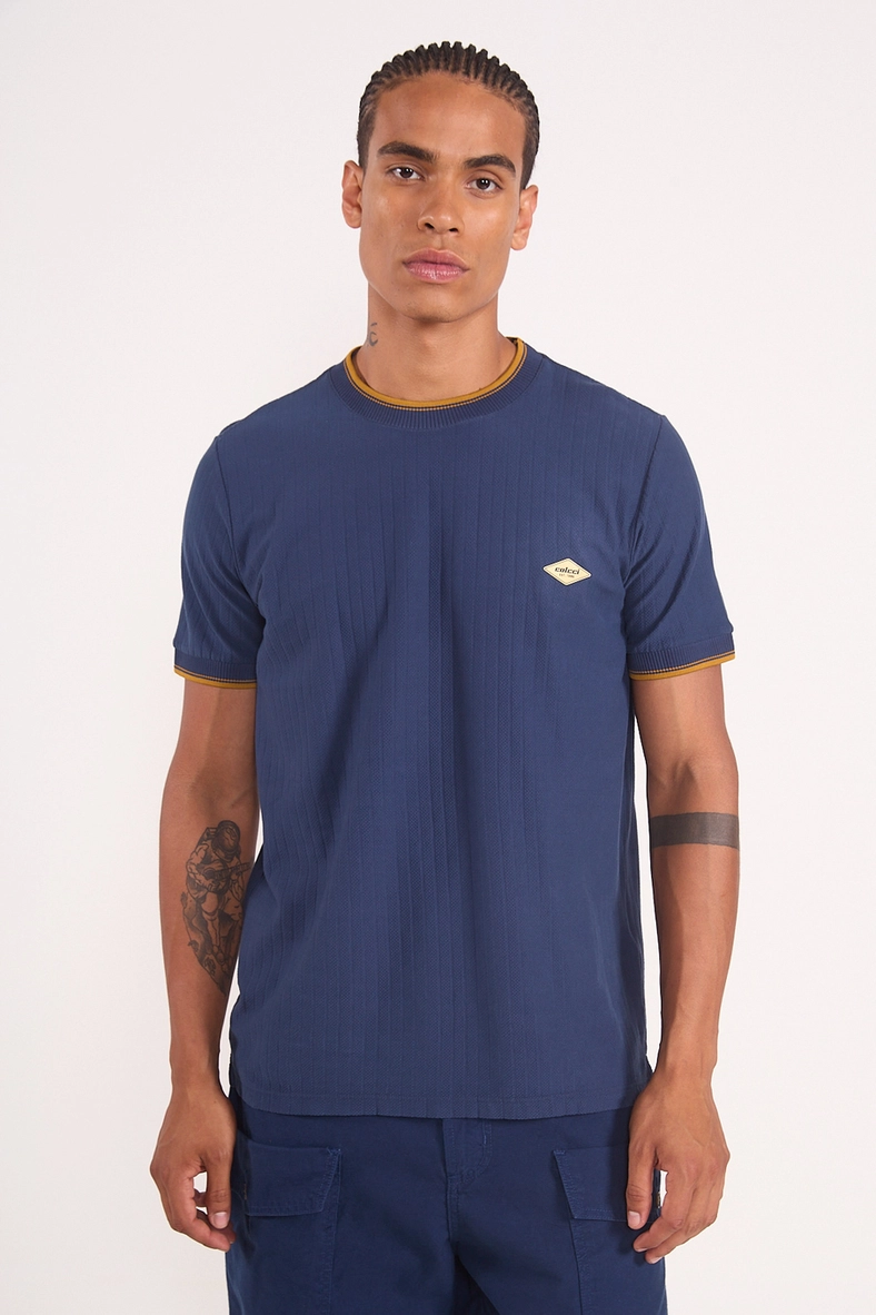 Camiseta Algodão Canelado Com Detalhe Contrastante