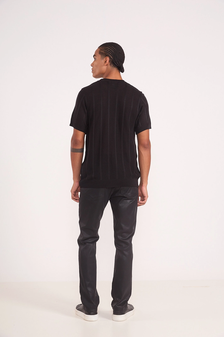 Camiseta Em Tricô Manga Curta Preto