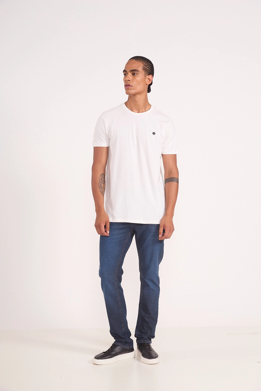 Camiseta Masculina Básica Off Shell