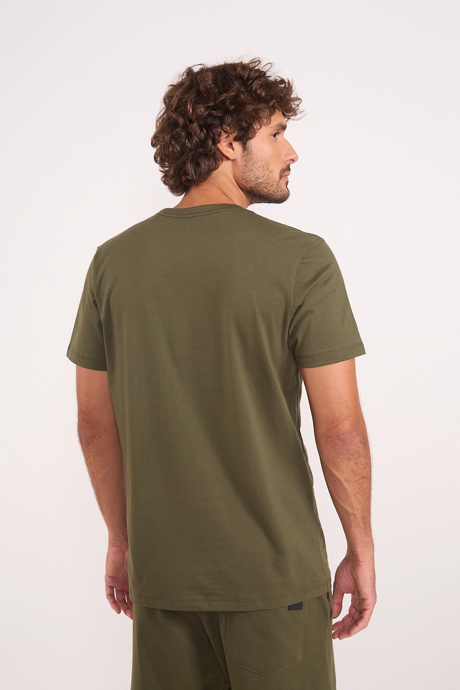 Camiseta Masculina Com Patch Verde