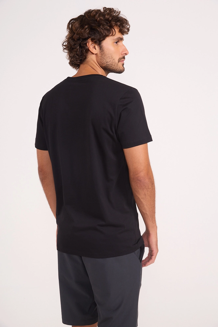 Camiseta Masculina Básica Preto