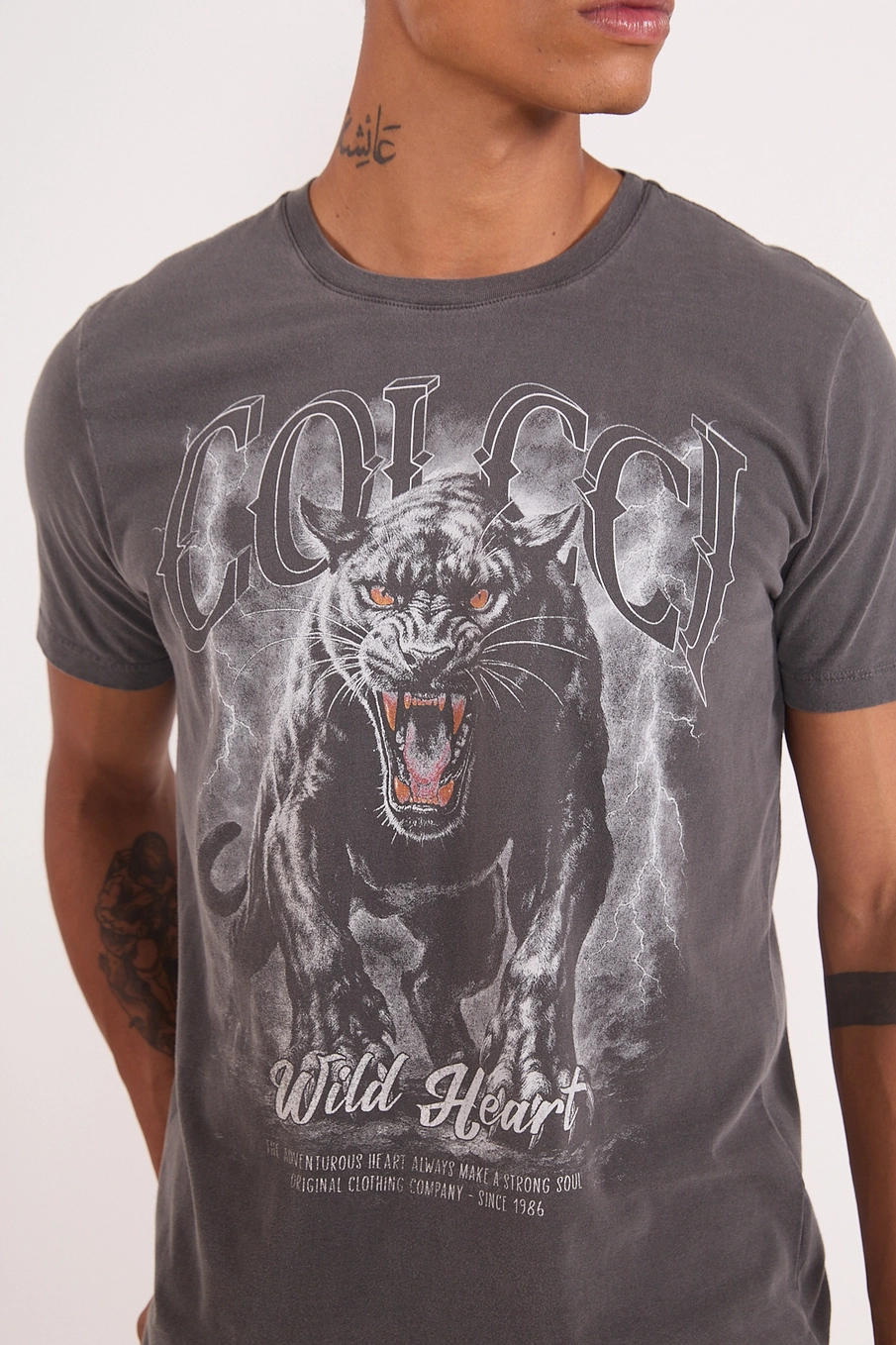 Camiseta Masculina Estampa Wild Heart Preto
